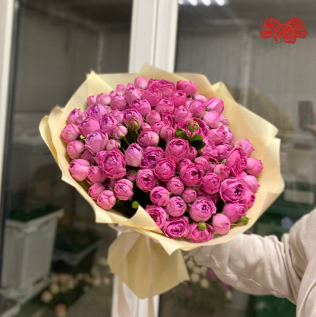 Букет из 51 пионовидных роз